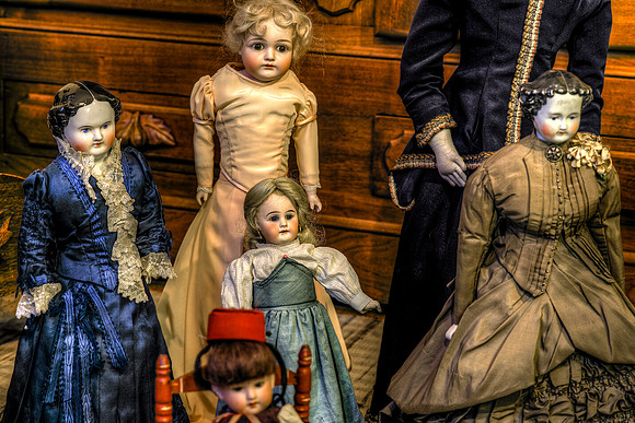 Dolls from the Child's Room 2