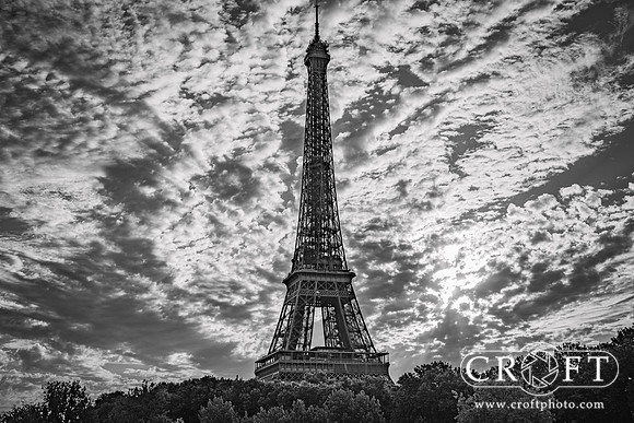 Eiffel_BW_4