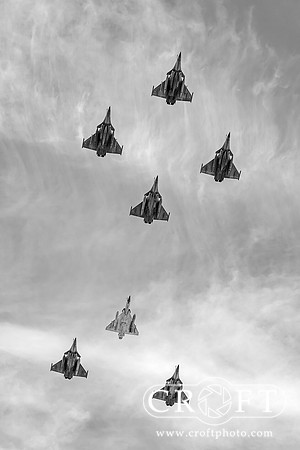 Flypast_bw_2